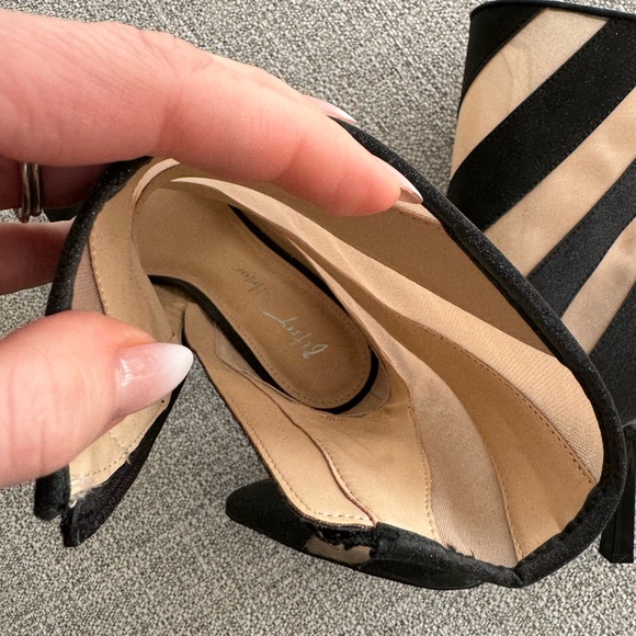 Betsey Johnson Black and Nude Boots - Picture 7 of 10